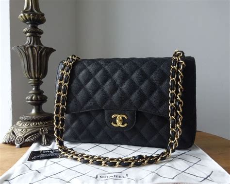 Chanel's Timeless Classic: A Deep Dive into the 2.55 Bag